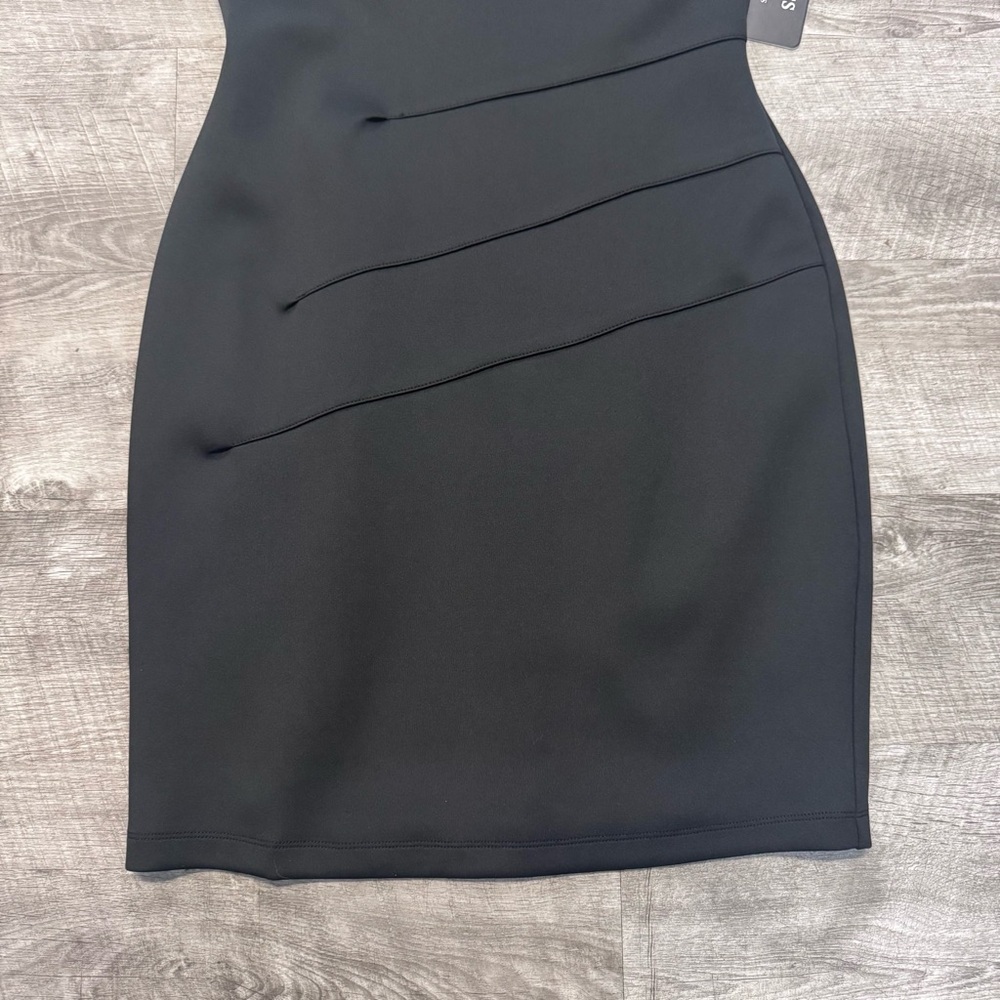 NWT Guess "Pheobe" Caged Scuba Bodycon Black Mini Halter Dress Sz. 6 - Picture 4 of 8